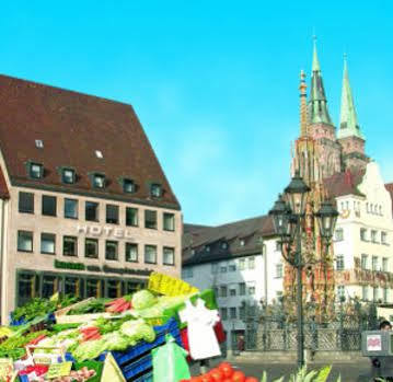 Tiptop Hotel Am Schoenen Brunnen Neurenberg Buitenkant foto